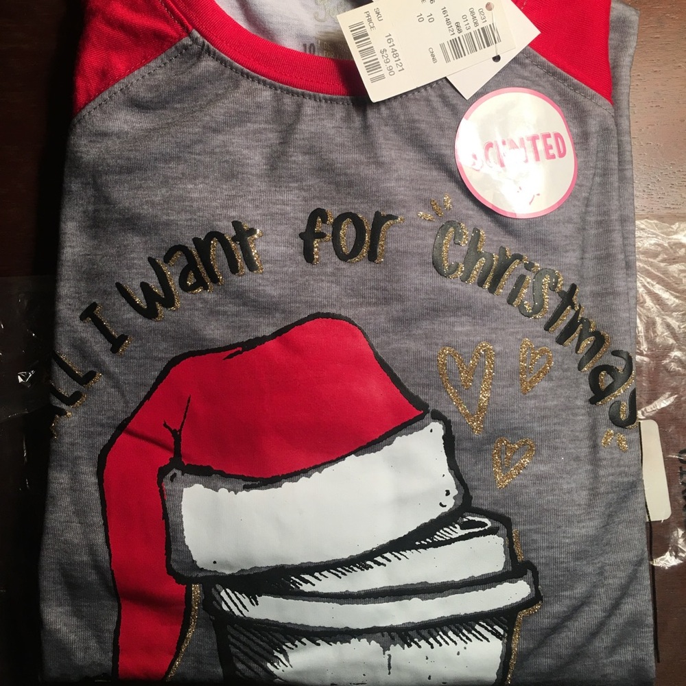 NWT 2 Piece Justice Scented Christmas Emoji PJs