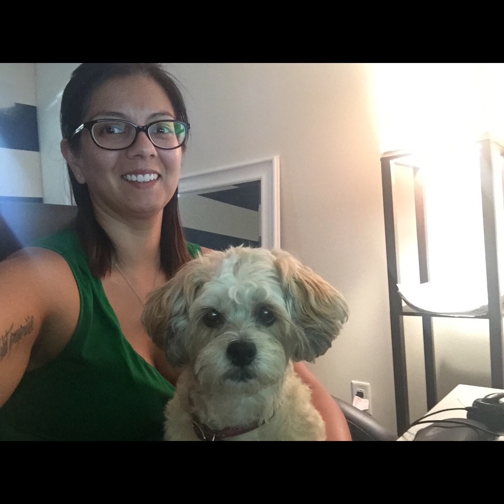 Meet your Posher, Alicia