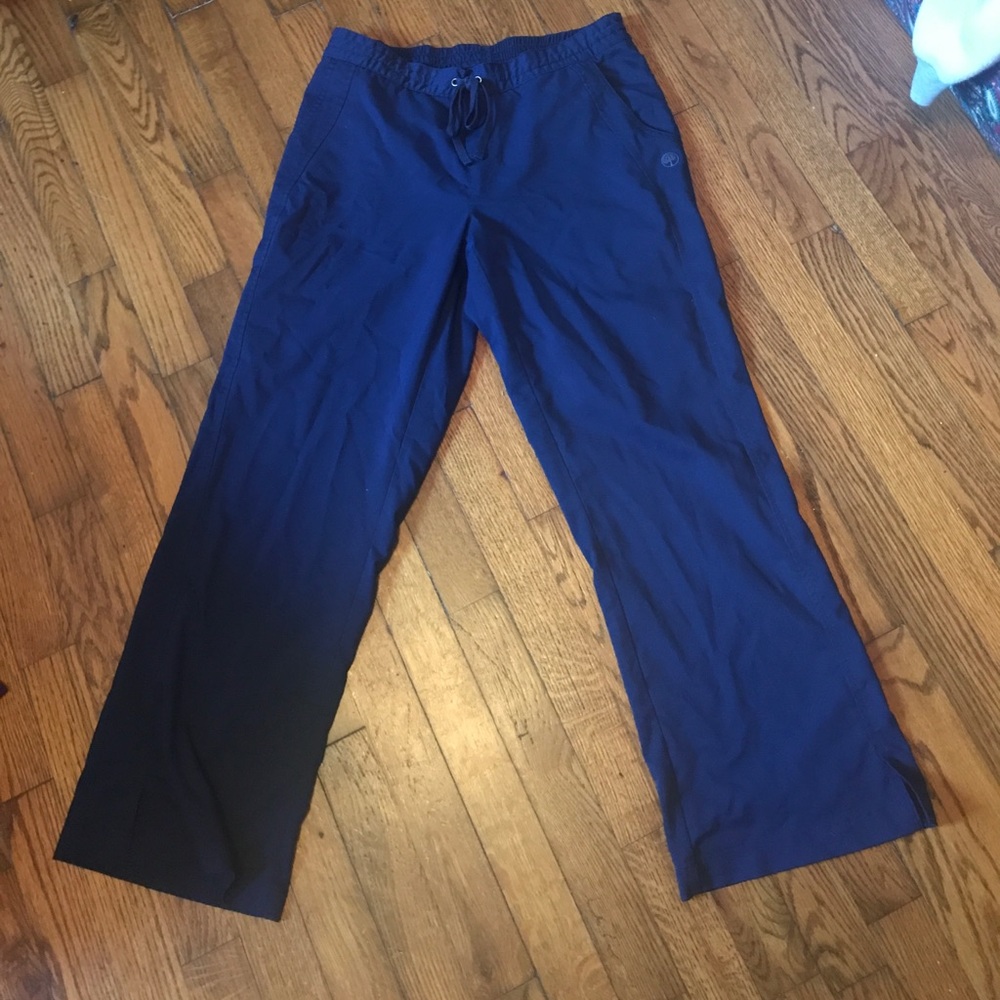 Navy scrub pants size m petite