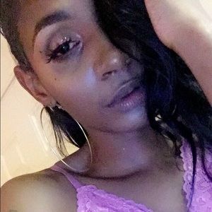 Meet your Posher, Quintella