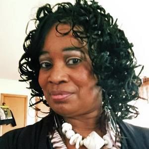 Meet your Posher, Vivian