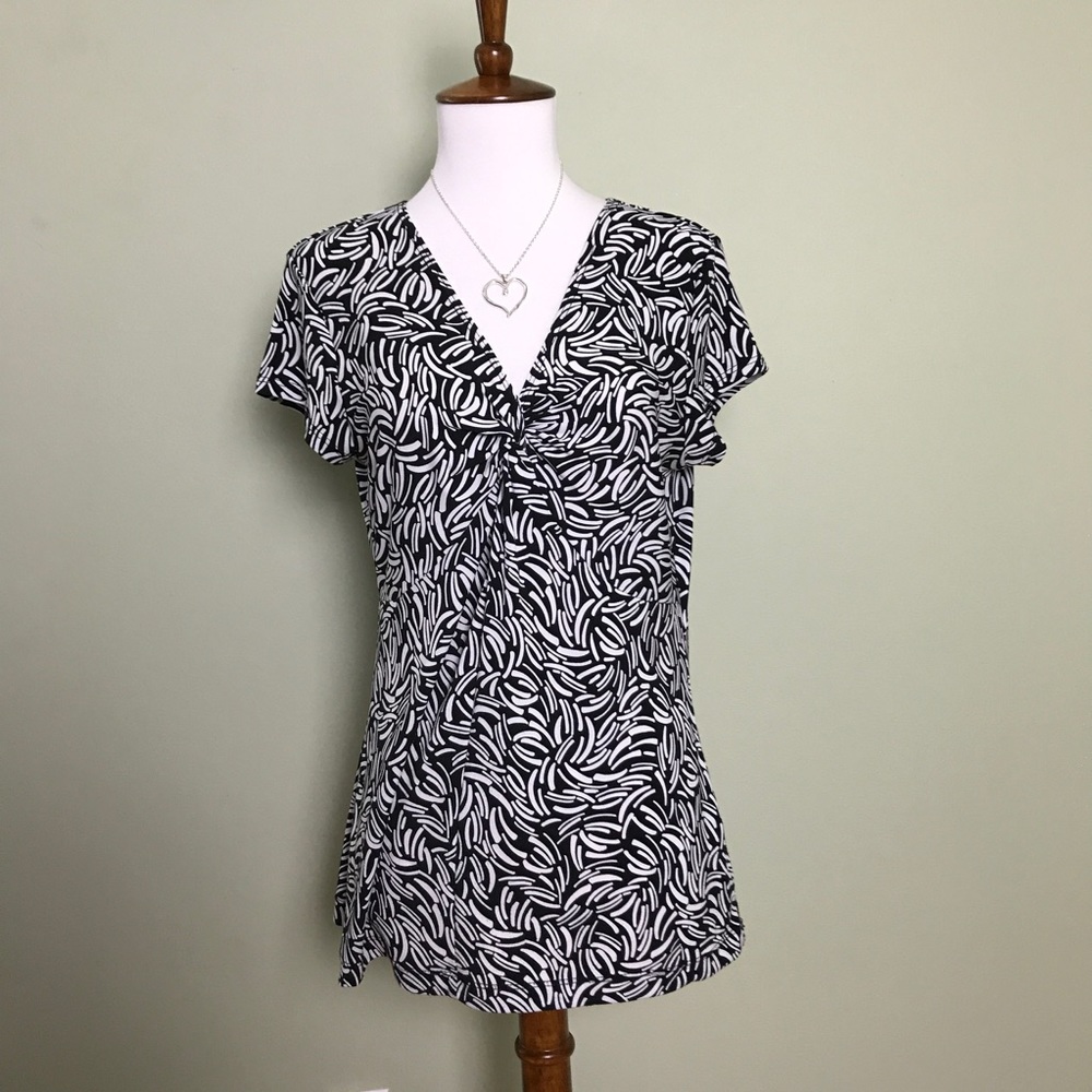 Van Heusen Black & White V-Neck Blouse