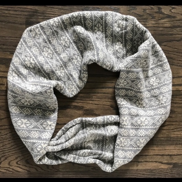 💥💥 3 Scarf Bundle💥💥 - Picture 2 of 4