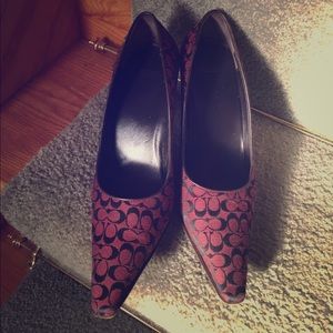 Coach signature pumps