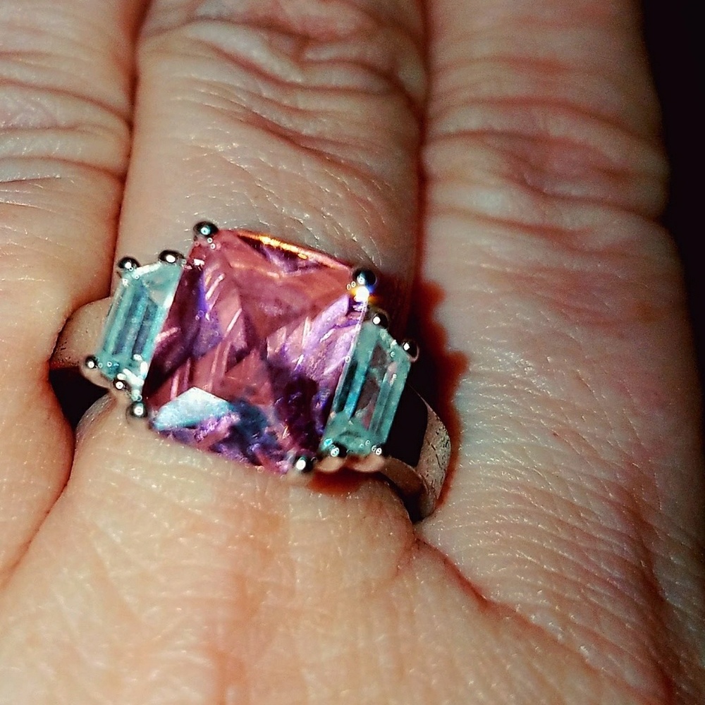 Sparkler Pink QZ Ring