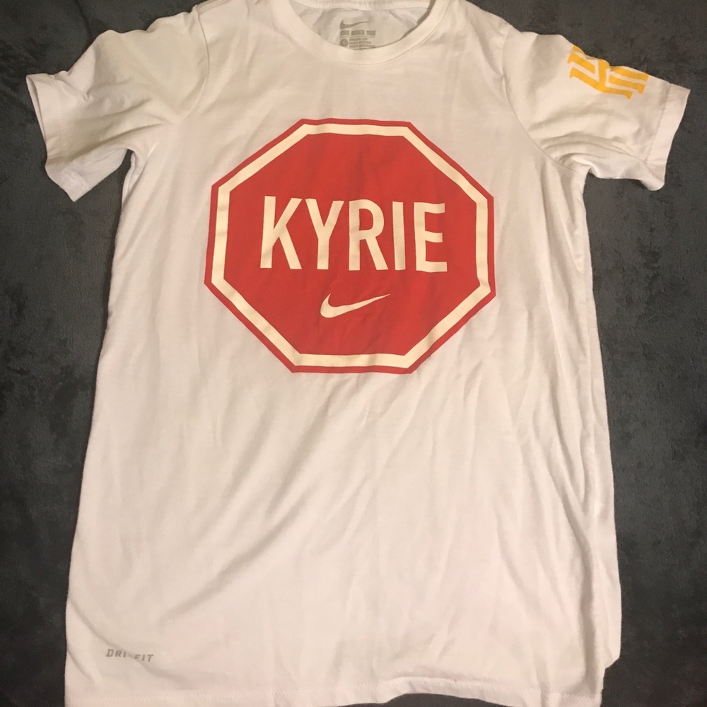 Nike Boys Small Kyrie T-Shirt