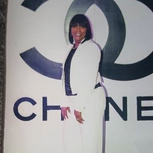 Meet your Posher, Ladonna