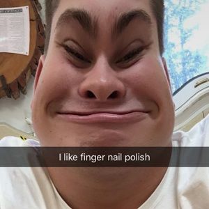 Meet your Posher, Max