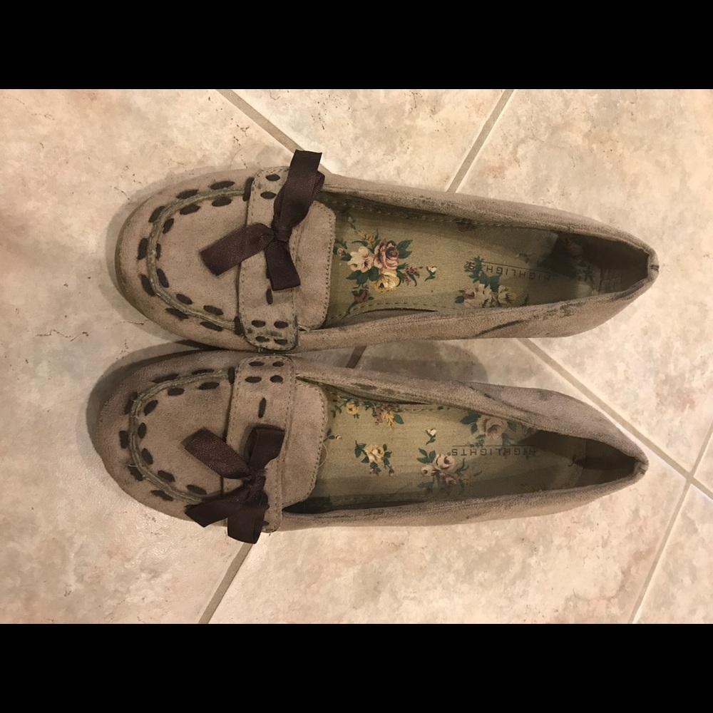 Tan wedges with brown ribbon and bow