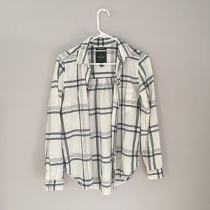 AE Plaid Boyfriend Fit Flannel Blue White