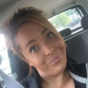 Meet your Posher, Jen