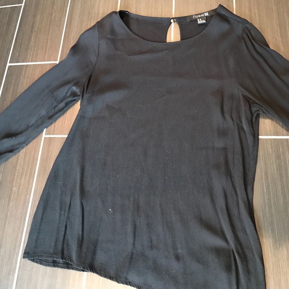 Forever 21 -Medium 3/4 sleeve black top