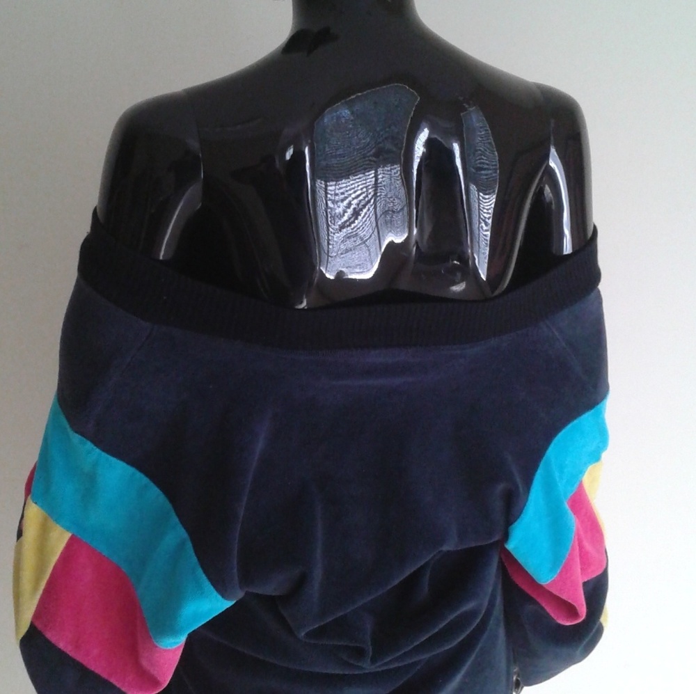 Sweater - Picture 5 of 8