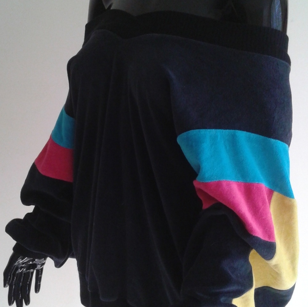 Sweater - Picture 7 of 8