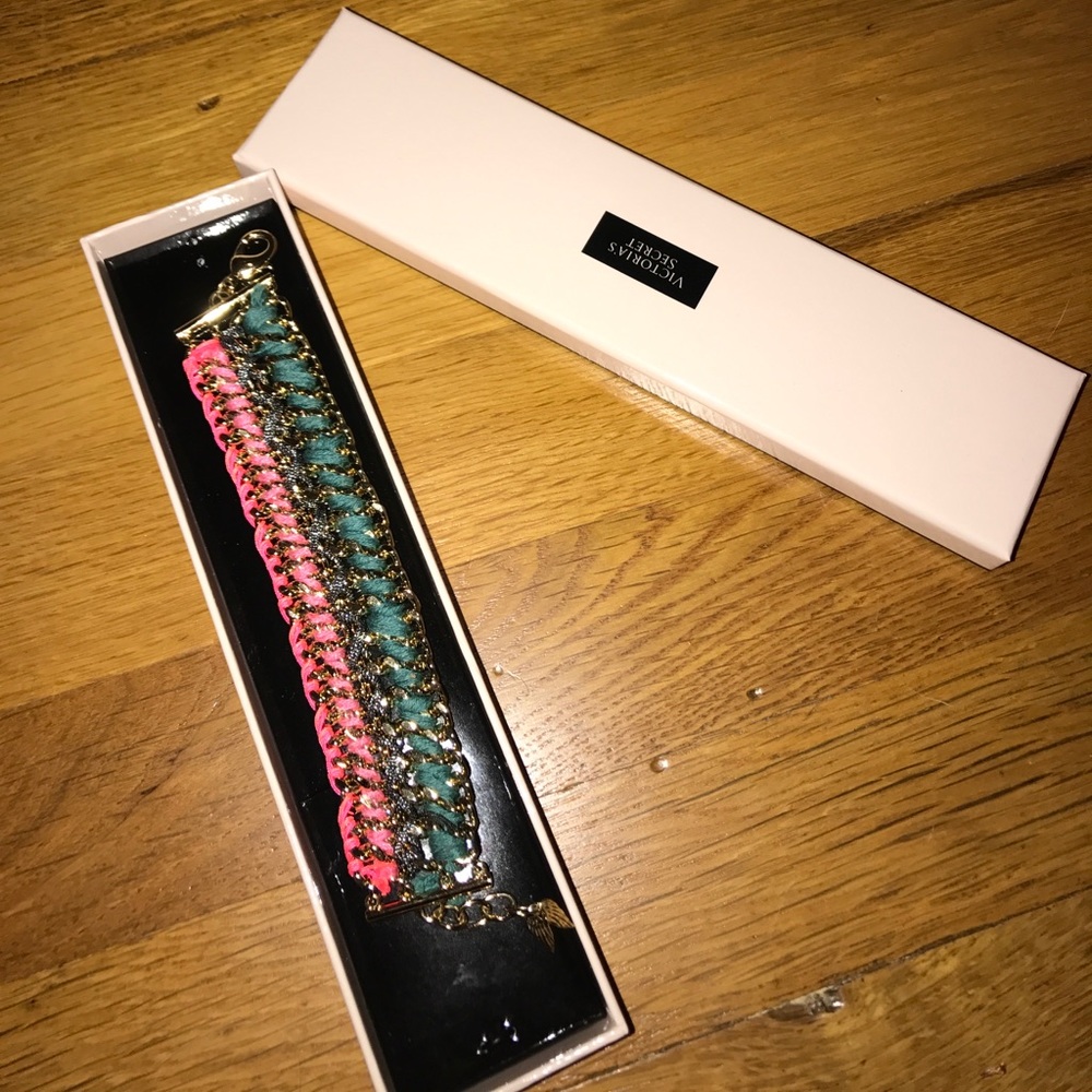 VS bracelet