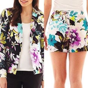 Floral 2 piece set! NWT! blazer and short set!