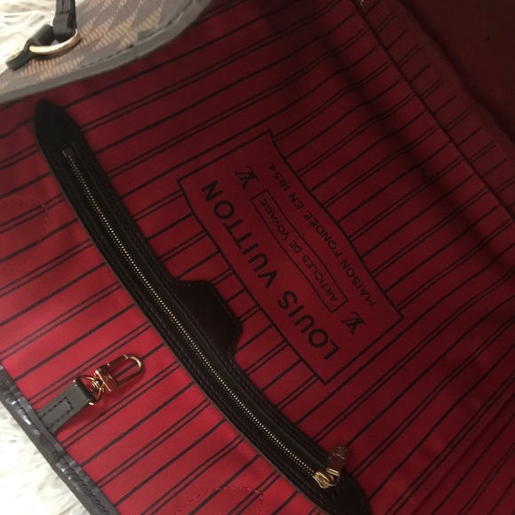 Louis Vuitton Neverfull - Picture 2 of 3