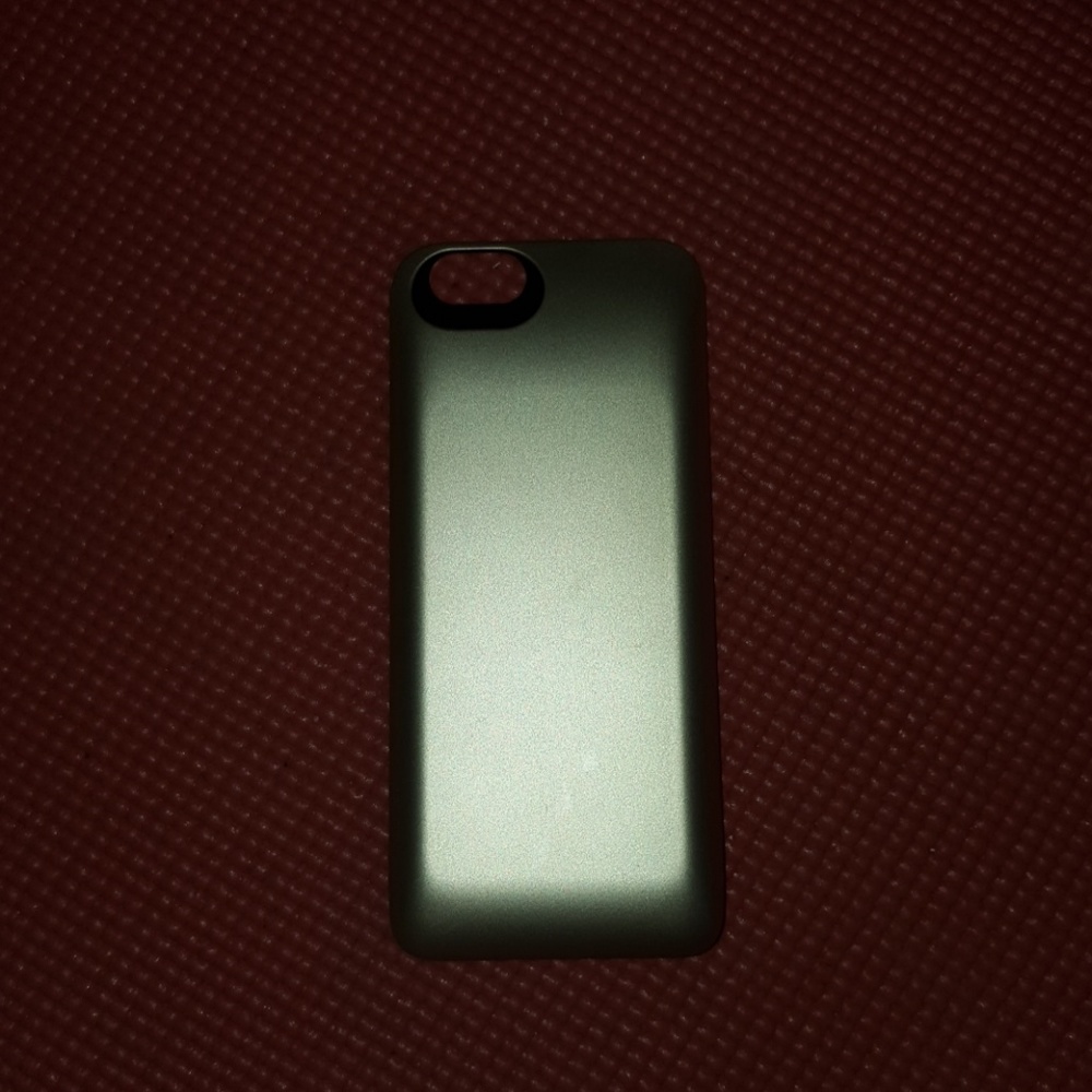 iPhone 6 Mophie case