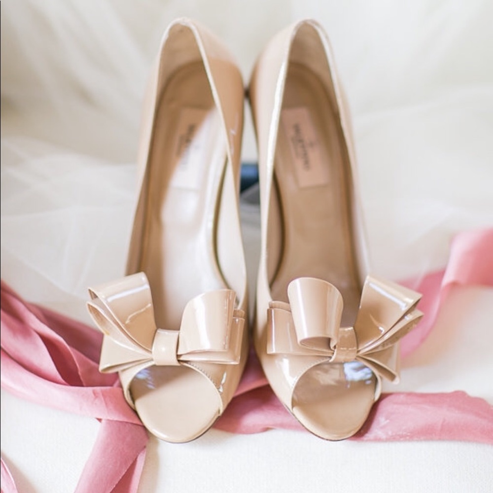 Valentino Bow Pumps in Nude - Low heel