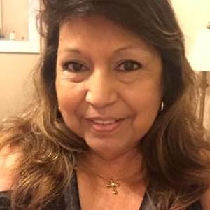 Meet your Posher, Yolanda