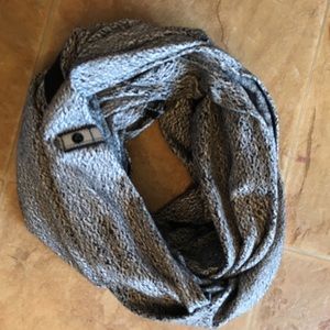 Lululemon Vinyasa Scarf