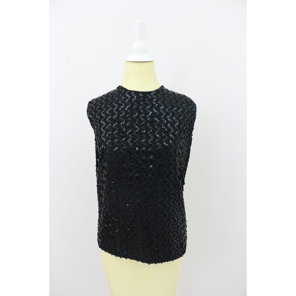 🎉SOLD🎉Lively Black Sequin Shell - Picture 2 of 6