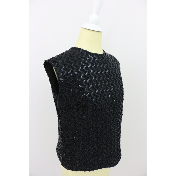 🎉SOLD🎉Lively Black Sequin Shell - Picture 6 of 6