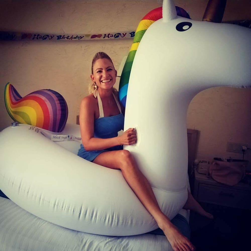 Meet your Posher, Samantha