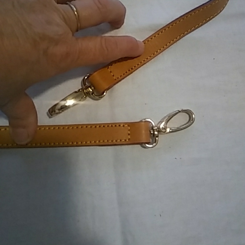 Crossbody strap - Picture 2 of 2