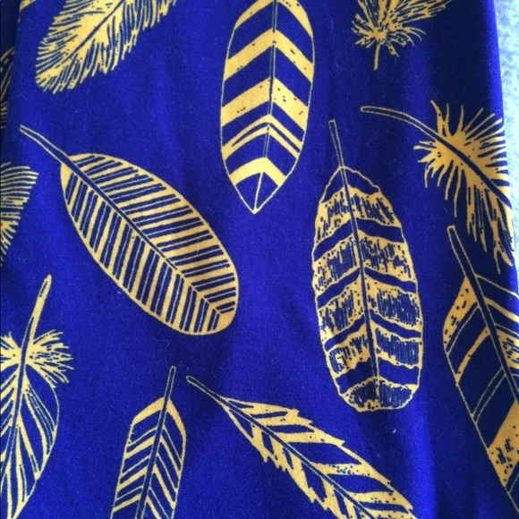 ‼️SALE‼️Lularoe os leggings - Picture 3 of 4