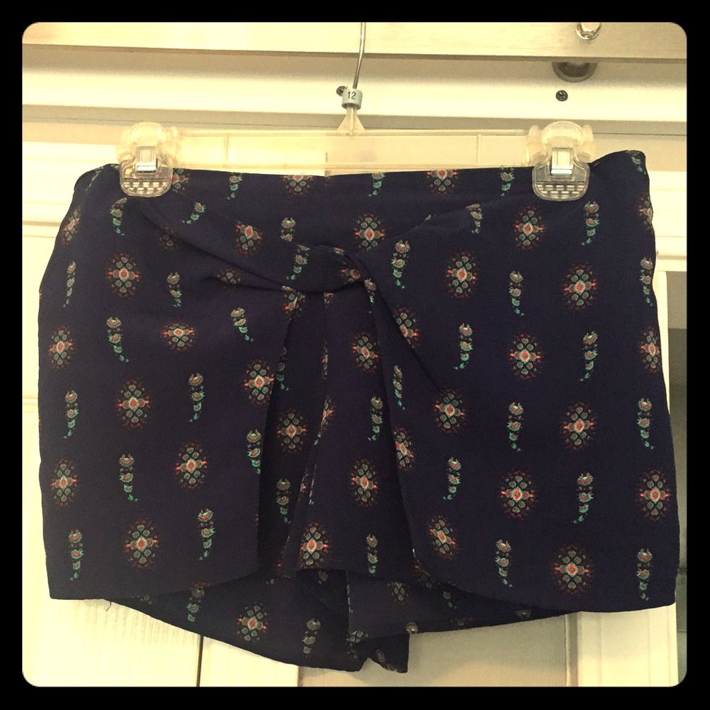Pull&Bear Navy Embroidered Wrap Shorts