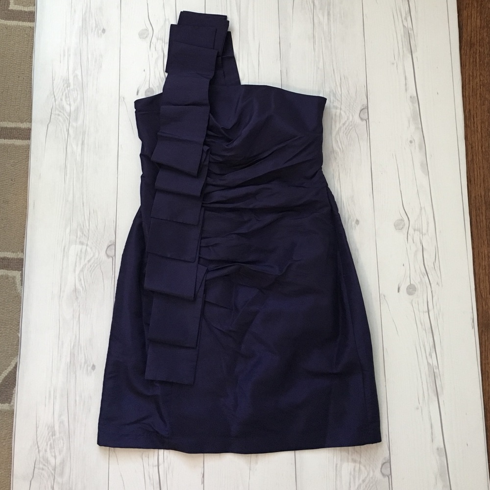 Cute one shoulder purple dress