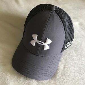 Under armour hat Under armour hat