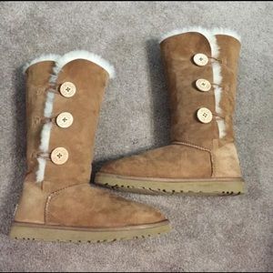 Chestnut UGGS