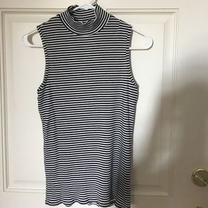 Athleta Ribbed Sleeveless Mock Turtleneck