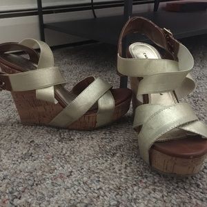 Chinese laundry size 7medium