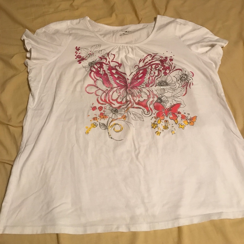 White shirt with fancy butterfly sz XL