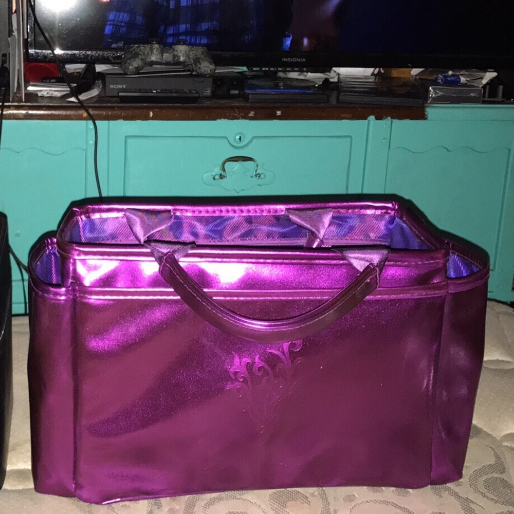 Younique 2017 Presenters MakeUp Bag