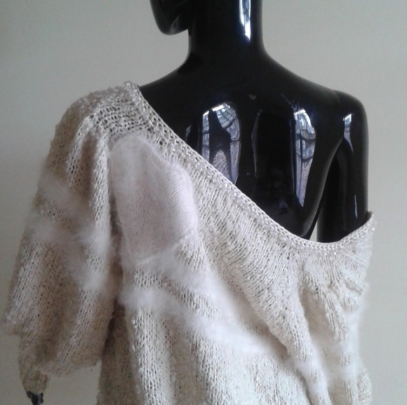 Sweater - Picture 8 of 8