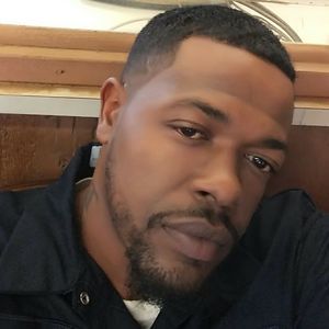 Meet your Posher, Dee