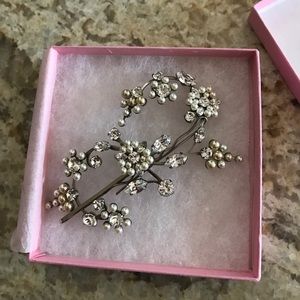 Bridal hair clip