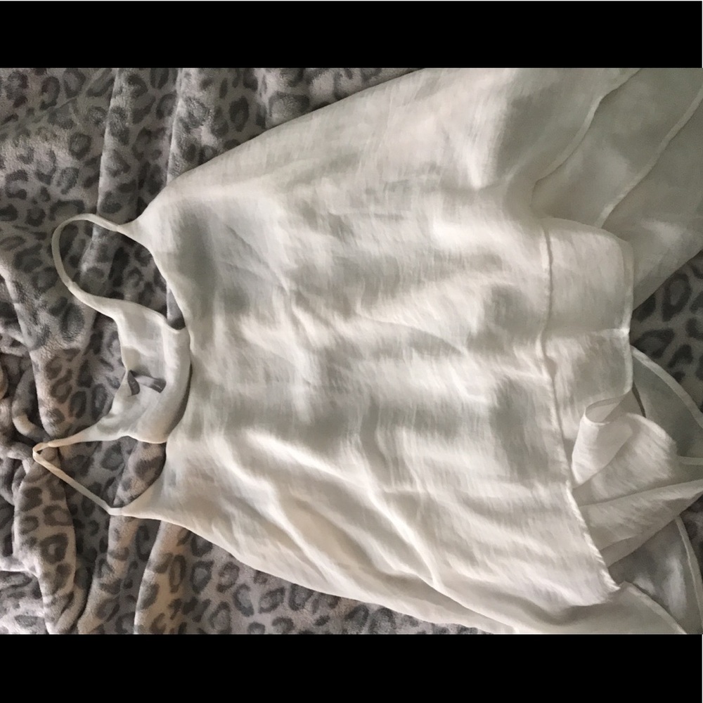 White flowy tank! Brand new!
