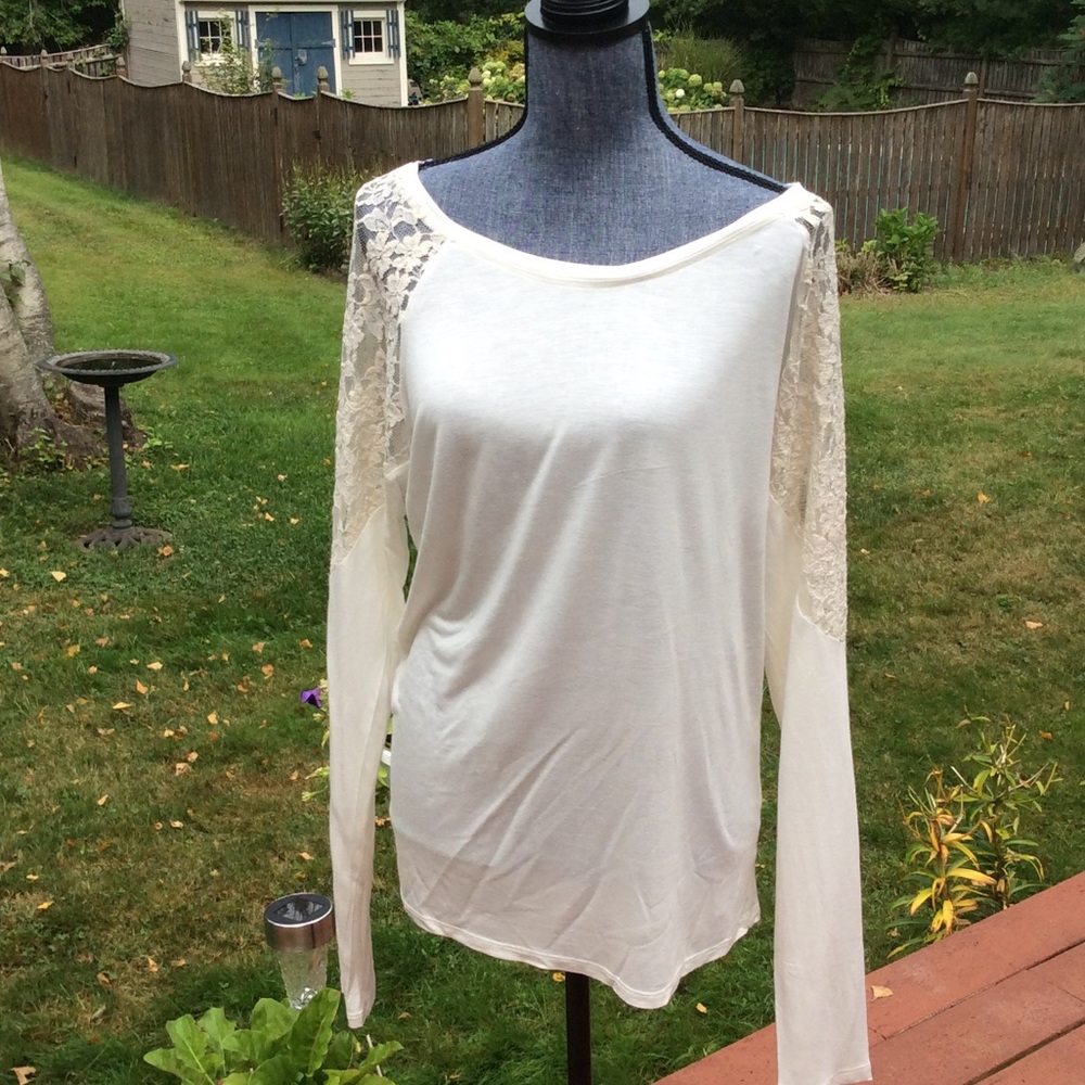 Long sleeve lace tshirt