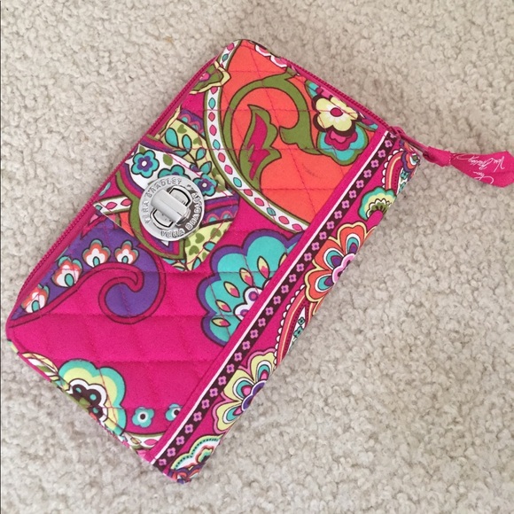 Vera Bradley Handbags - Vera Bradley Wallet