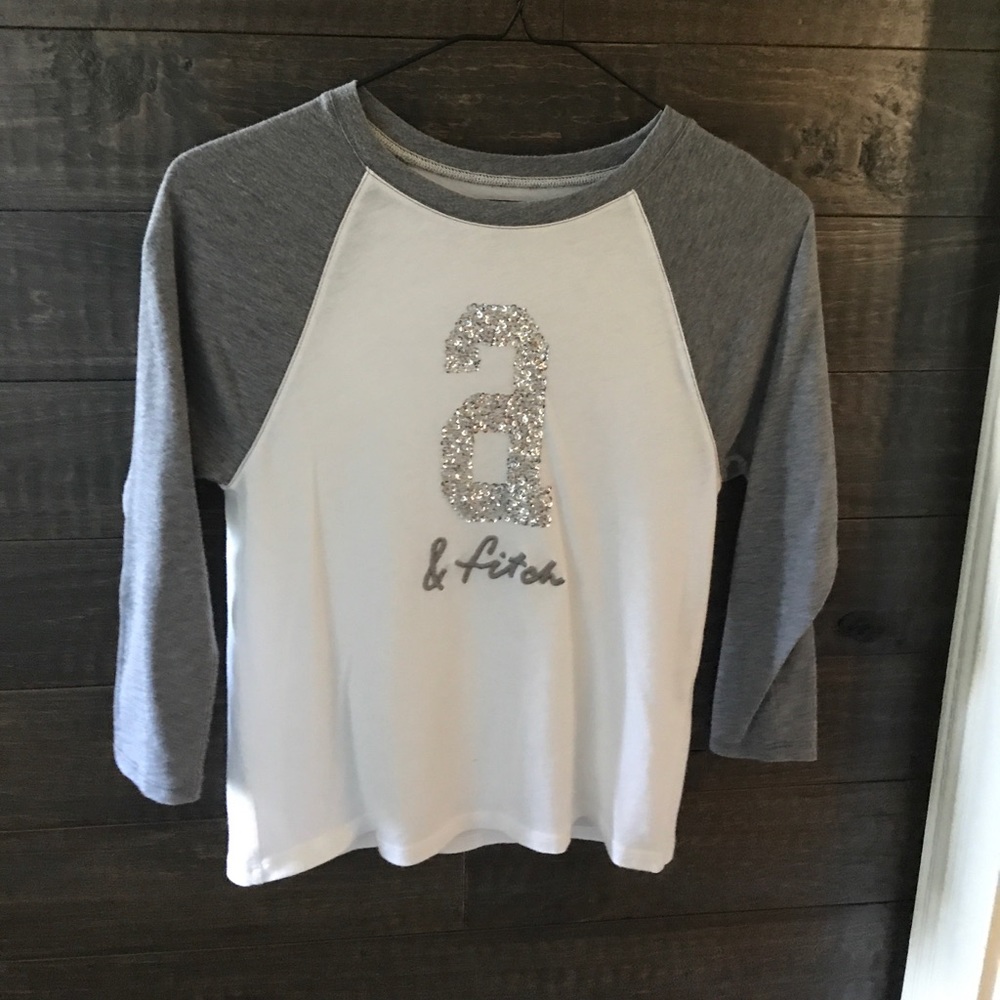 3/4 Quarter Length Sleeve Top