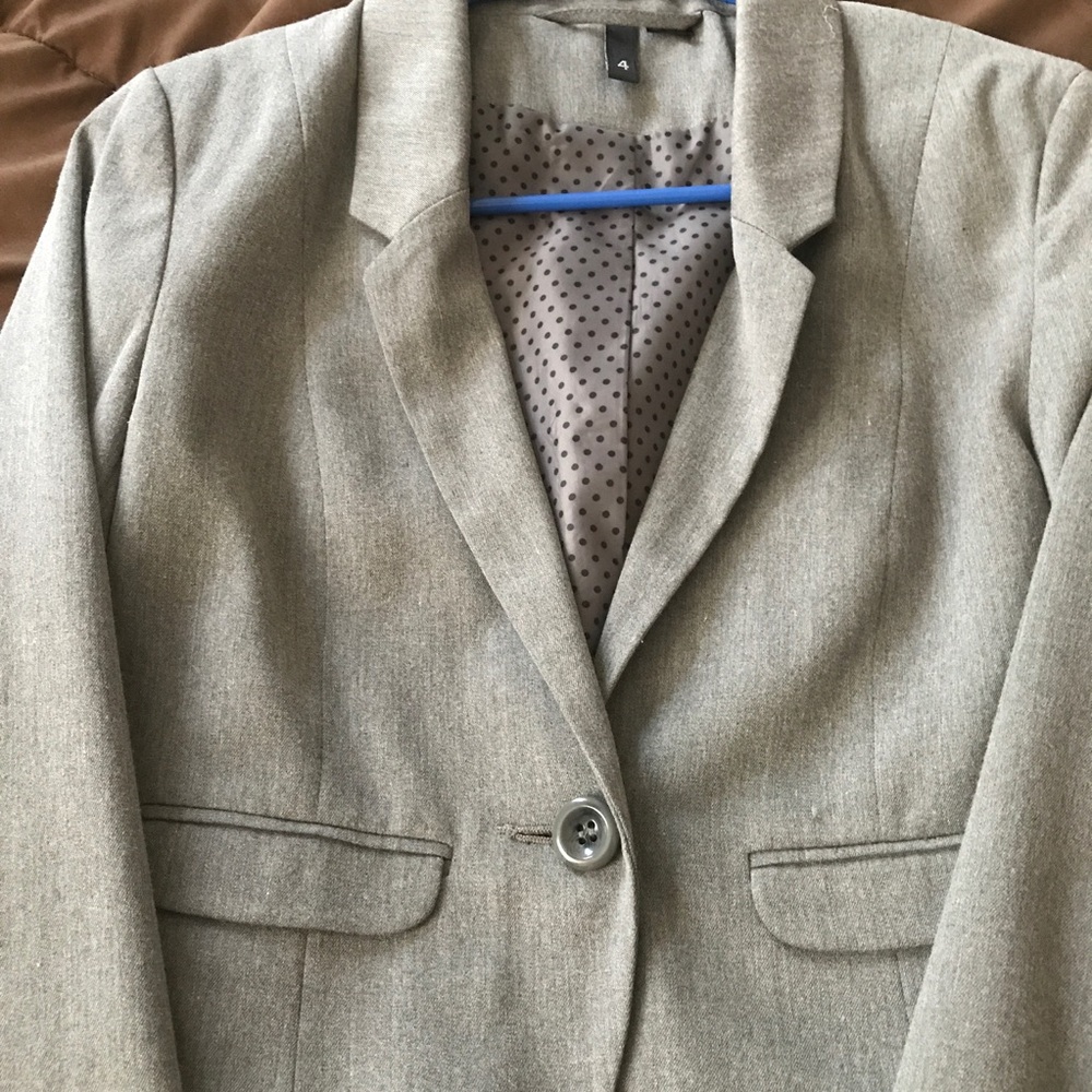 Blazer - Picture 2 of 3