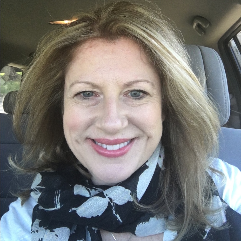 Meet your Posher, Jennifer