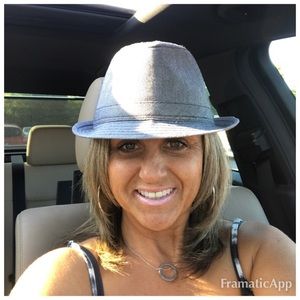 Meet your Posher, Wendy