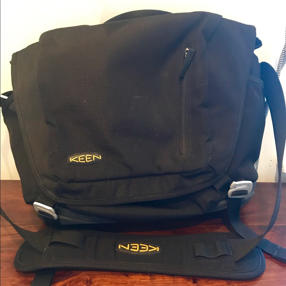 Keen Messenger Bag