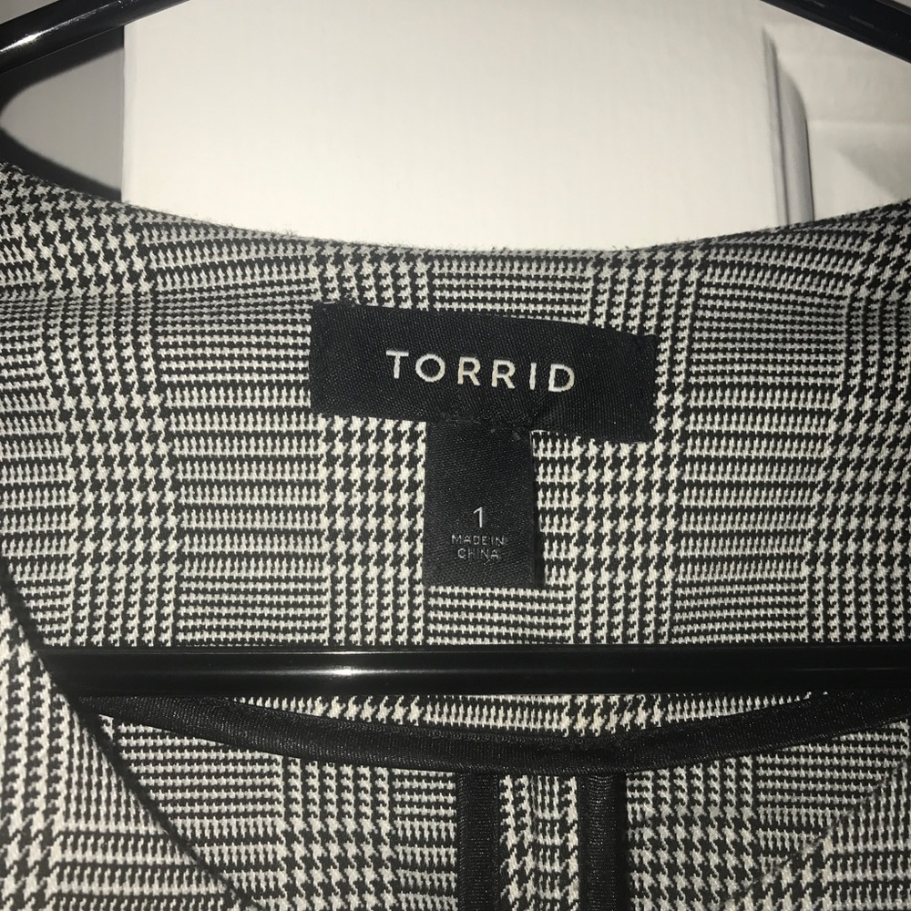 Torrid Jacket - Picture 2 of 3